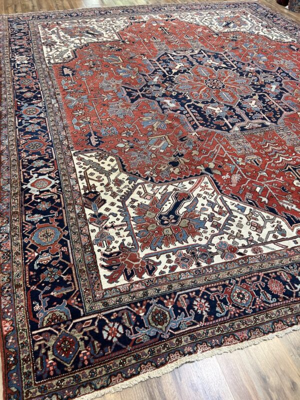 Antique Persian Serapi 12' x 15' - Image 5