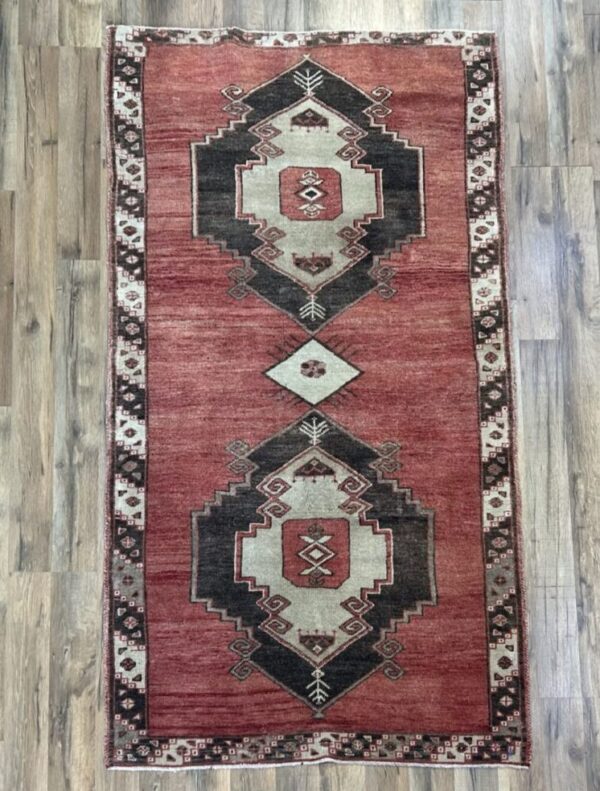 3' x 6' Vintage Turkish Oushak