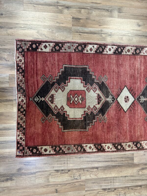 3' x 6' Vintage Turkish Oushak - Image 4