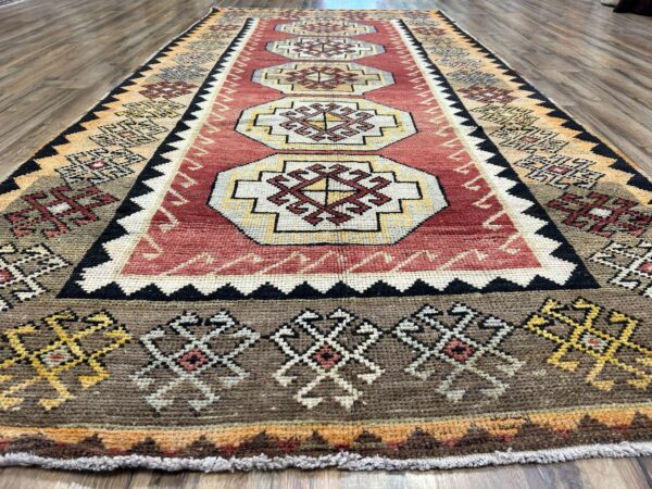 5' x 10' Turkish Oushak - Image 2