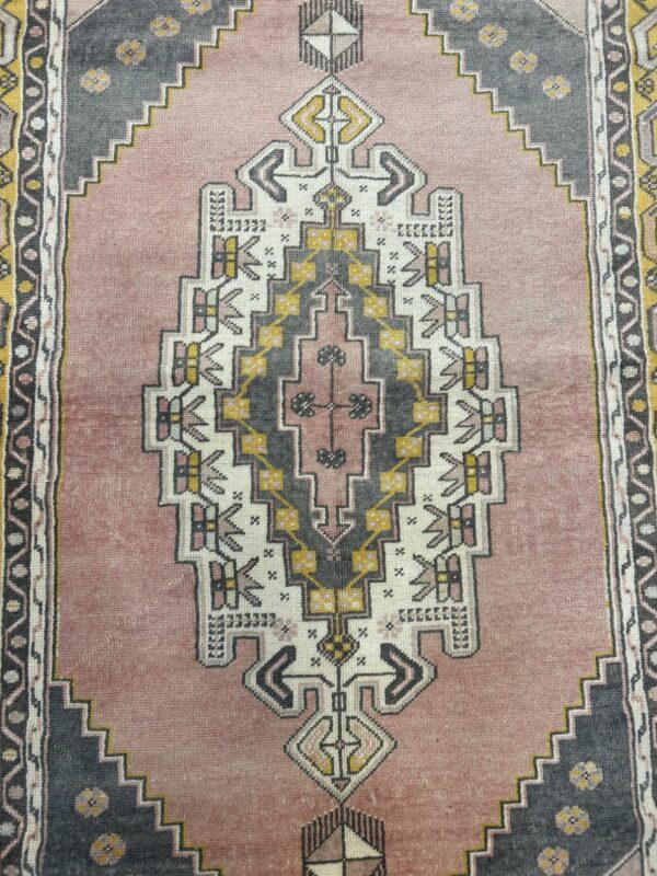 5' x 8' Vintage Turkish Oushak - Image 4