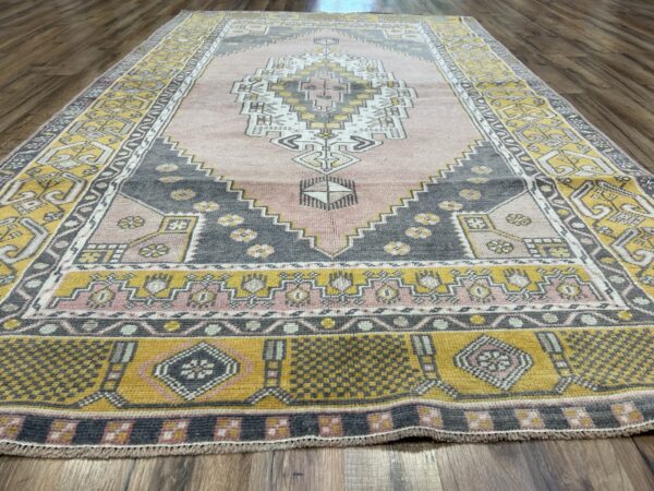 5' x 8' Vintage Turkish Oushak - Image 2