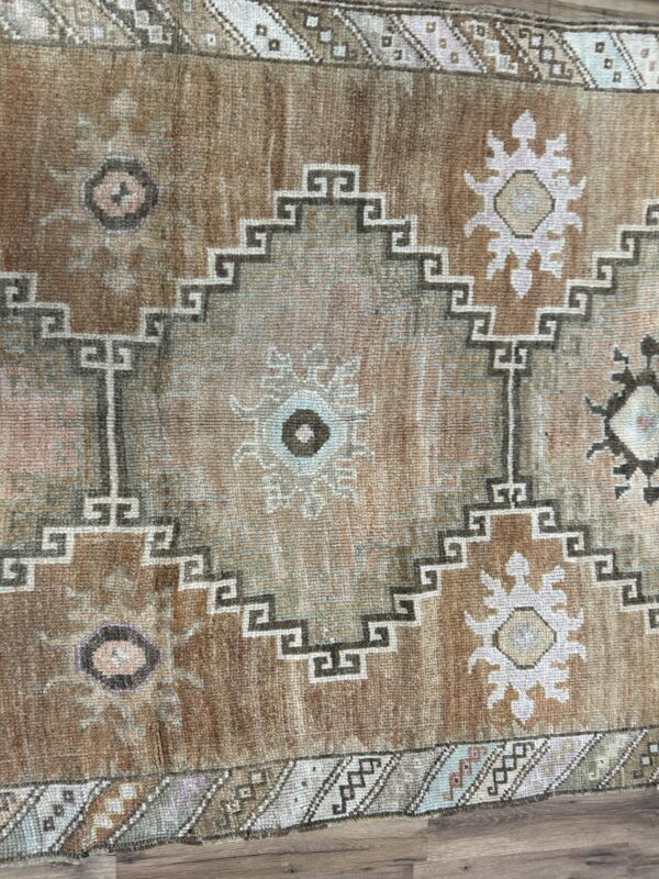 5' x 12' Vintage Turkish Oushak - Image 4