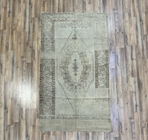 5' x 8' Vintage Turkish Oushak