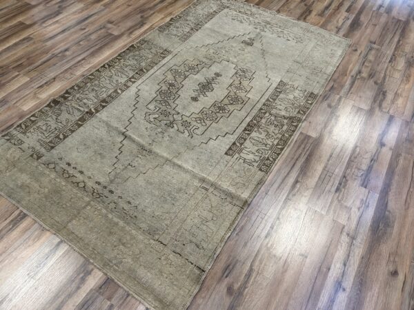 5' x 8' Vintage Turkish Oushak - Image 3