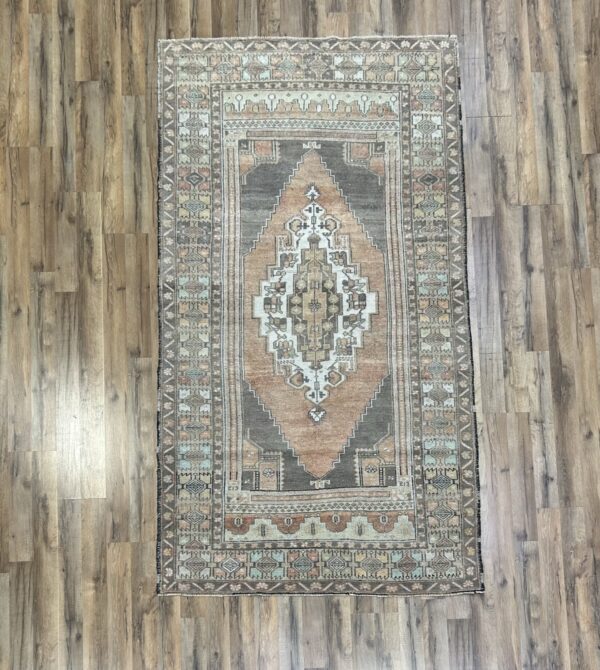 5' x 8' Vintage Turkish Oushak