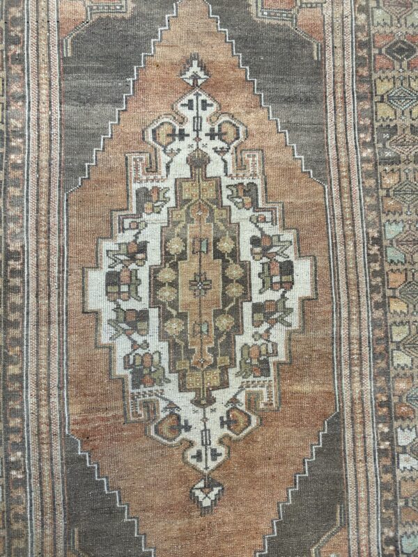 5' x 8' Vintage Turkish Oushak - Image 4