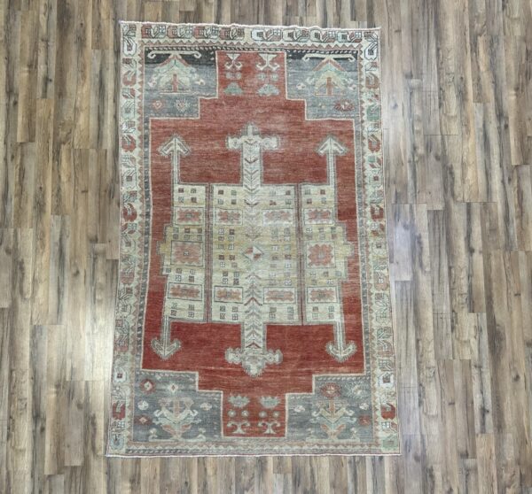 5' x 8' Vintage Turkish Oushak