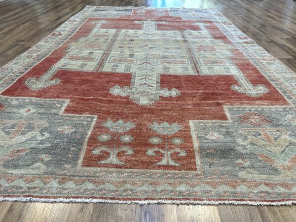 5' x 8' Vintage Turkish Oushak - Image 2