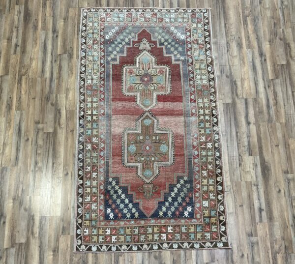 5' x 9' Vintage Turkish Oushak