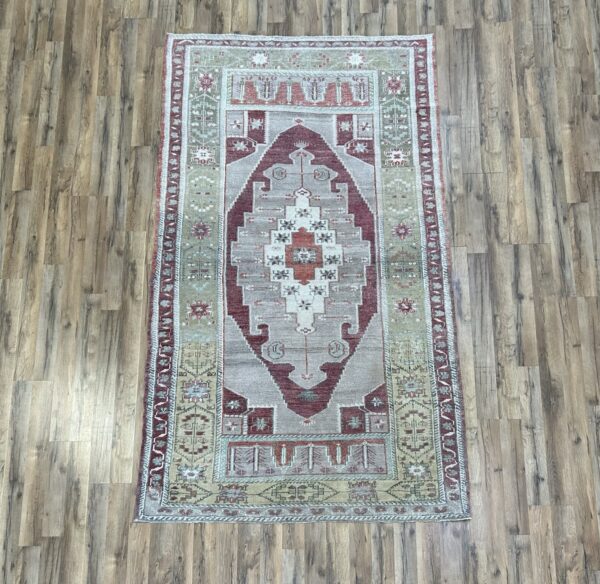 5' x 8' Vintage Turkish Oushak