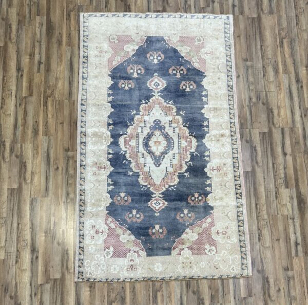 5' x 9' Vintage Turkish Oushak