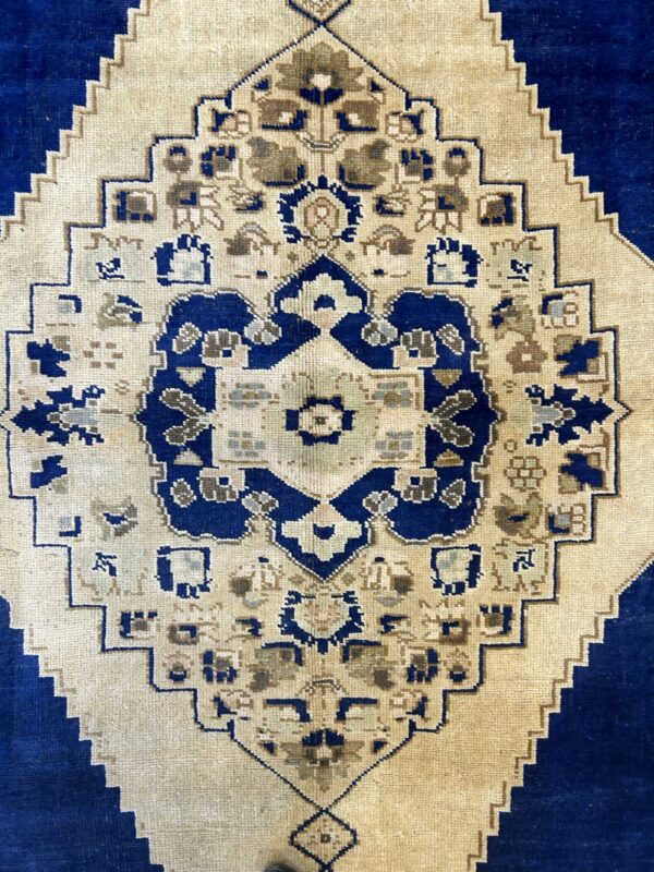 5' x 9' Vintage Turkish Oushak - Image 6