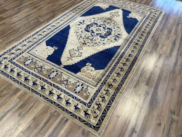 5' x 9' Vintage Turkish Oushak - Image 3