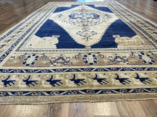 5' x 9' Vintage Turkish Oushak - Image 2