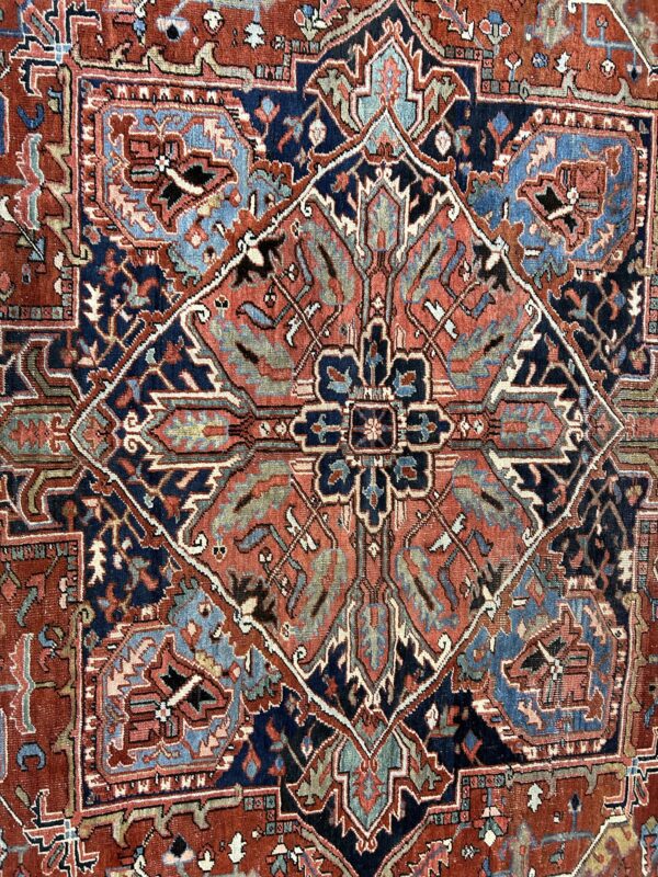 9' x 13' Persian Heriz - Image 5