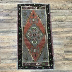 2' x 3' Vintage Turkish Oushak